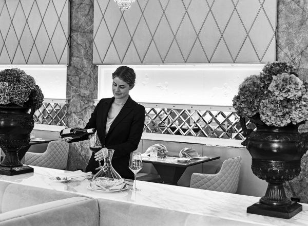Nina Geschka Nina Geschka | Sommelier